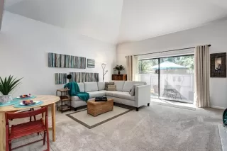 Photo #3: 223033180 Listing