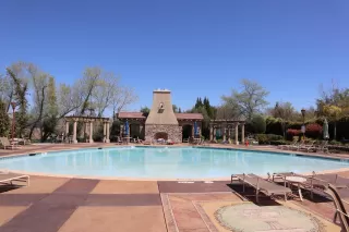 Photo #2: 223033850 Listing