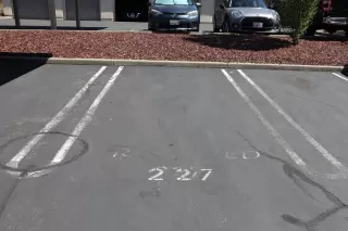 Photo #6: 223033850 Listing