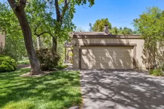 Photo #2: 223034427 Listing