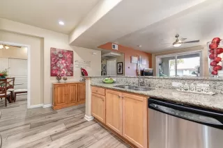 Photo #3: 223034637 Listing