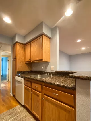 Photo #5: 223035693 Listing 