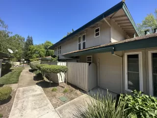 Photo #2: 223036839 Listing 