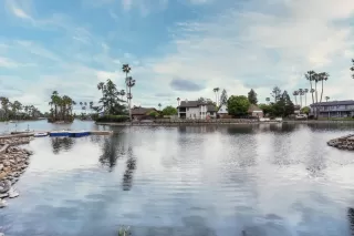 Photo #3: 223036956 Listing 