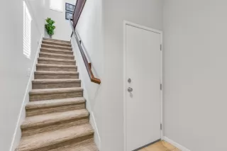 Photo #1: 223037136 Listing 