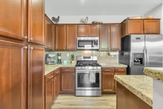 Photo #6: 223037136 Listing 