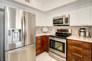 Photo #2: 223037413 Listing