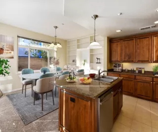 Photo #1: 223037687 Listing 