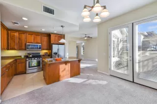 Photo #2: 223037687 Listing 