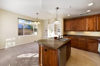 Photo #5: 223037687 Listing 