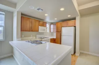 Photo #6: 223037818 Listing 