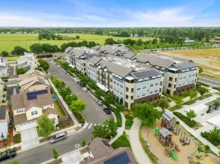 Photo #1: 223038355 Listing 