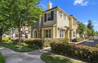 Photo #1: 223038364 Listing 