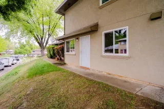 Photo #2: 223038805 Listing 