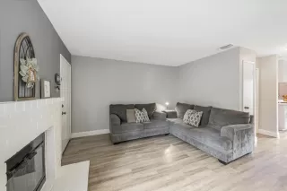 Photo #4: 223038889 Listing 