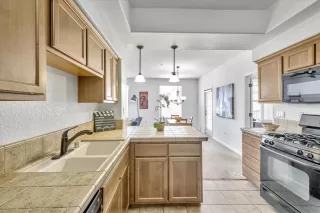 Photo #6: 223039283 Listing 