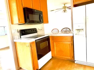 Photo #5: 223039936 Listing