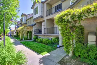 Photo #1: 223040273 Listing