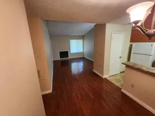 Photo #5: 223040390 Listing 