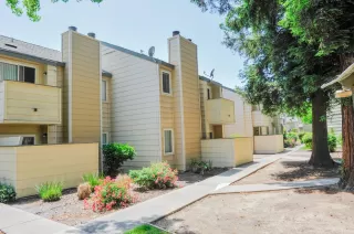 Photo #3: 223040391 Listing