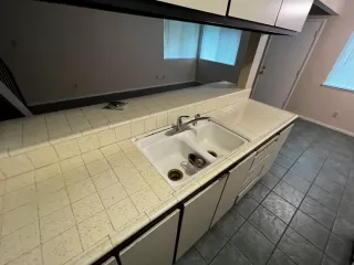 Photo #2: 223040392 Listing 