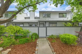 Photo #1: 223040687 Listing 