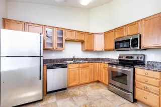 Photo #2: 223041082 Listing