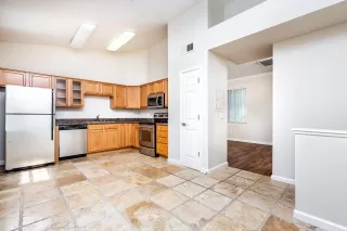 Photo #5: 223041082 Listing