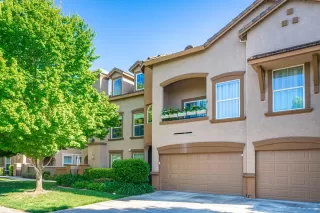 Photo #2: 223041126 Listing