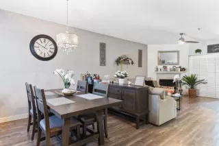 Photo #6: 223041313 Listing