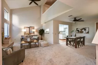 Photo #2: 223041337 Listing 