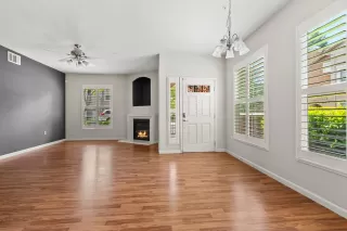 Photo #2: 223041768 Listing