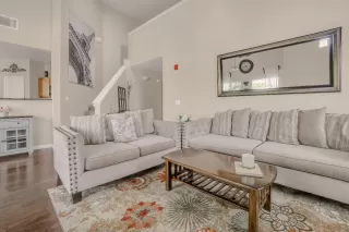 Photo #3: 223042730 Listing 