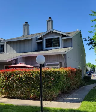 Photo #2: 223042841 Listing