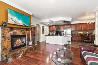 Photo #5: 223042873 Listing