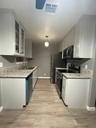 Photo #3: 223043068 Listing 