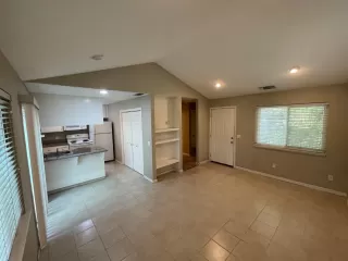Photo #2: 223043754 Listing 