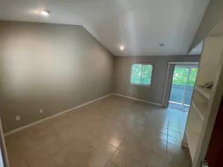 Photo #4: 223043754 Listing 