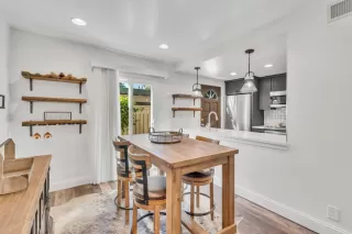 Photo #6: 223044317 Listing