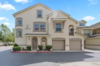 Photo #1: 223044402 Listing 