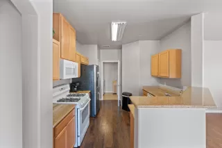 Photo #3: 223044402 Listing 