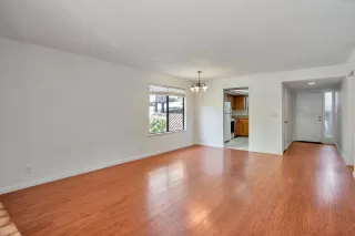 Photo #3: 223044946 Listing