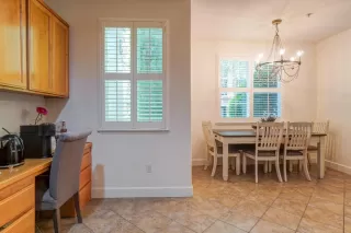 Photo #4: 223045528 Listing