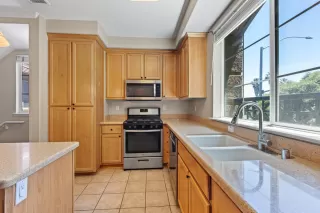 Photo #5: 223045863 Listing 