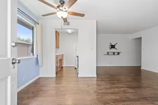 Photo #6: 223046133 Listing