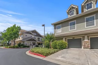 Photo #6: 223046361 Listing