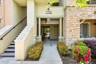 Photo #3: 223046676 Listing