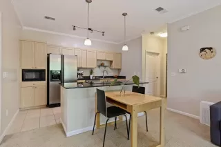 Photo #1: 223047060 Listing