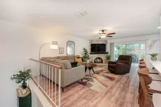Photo #5: 223047094 Listing