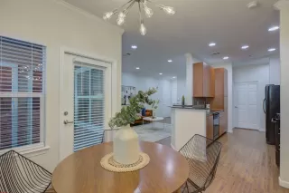 Photo #4: 223047899 Listing